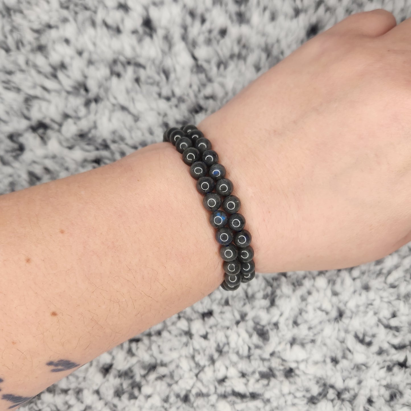 6.5mm Dark Grey Labradorite Bead Bracelet