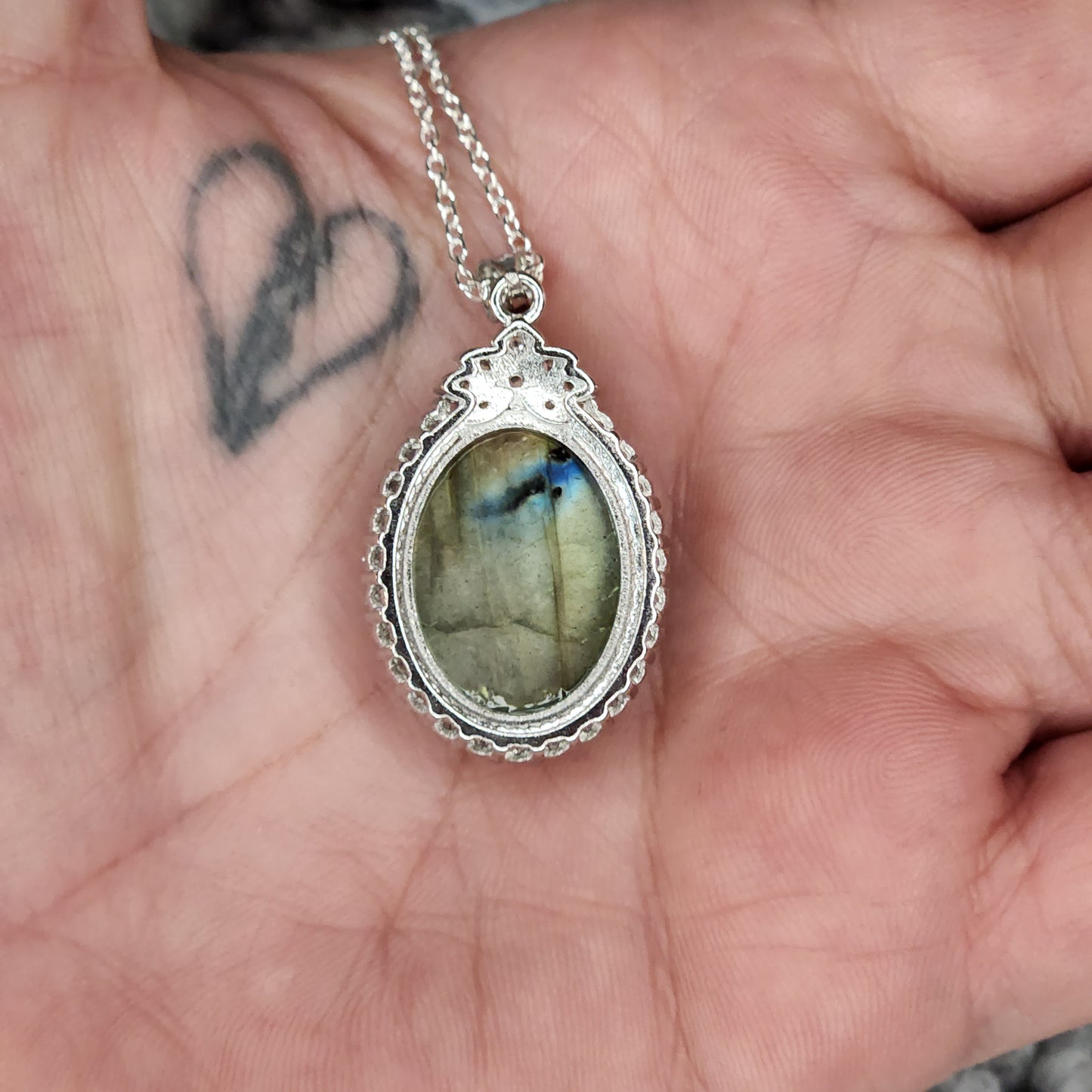 Large Labradorite Elegant Necklace